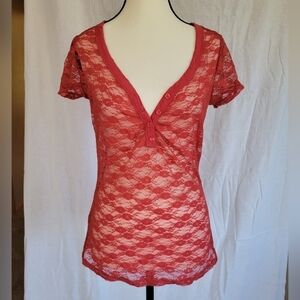 Maurices red lace unlined y2k vneck faux button t-shirt blouse M
